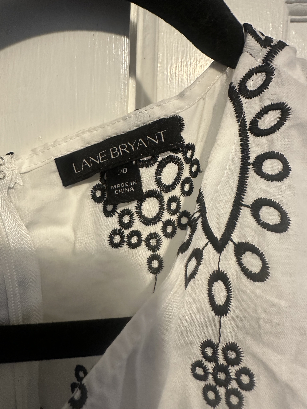 Lane Bryant Black And White Peplum Embroidered Top with Floral Motifs - Picture 2 of 2
